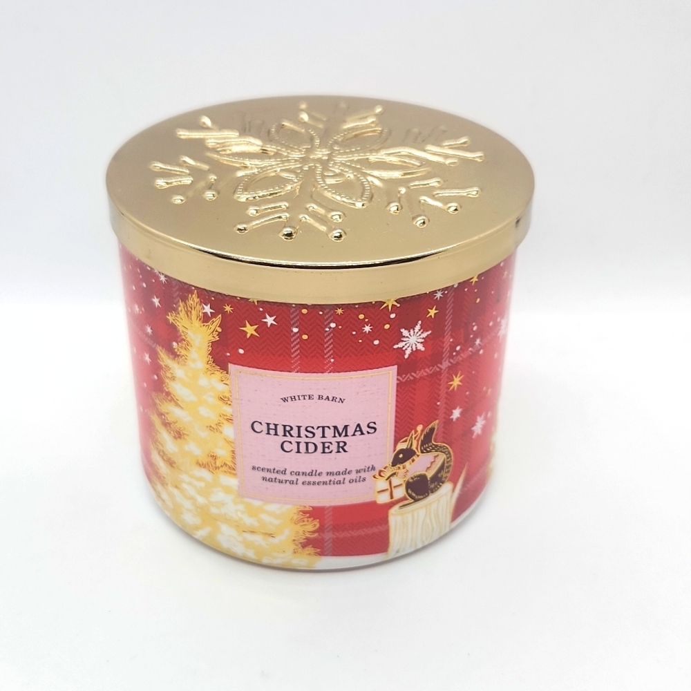 White Barn/Bath & Body Works 3-Wick Scented Candle in Christmas Cider NEW